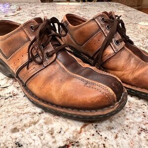 Clarks Men's Brown Leather Shoes Touareg bowling casual size 10.5 distressed